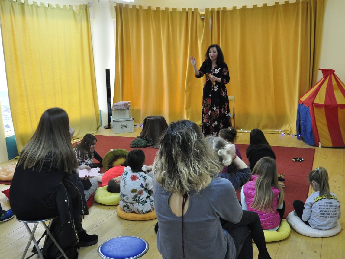 Τα παραμύθια δεν ανήκουν μόνο στην παιδική ηλικία! 1 - Σπίθες