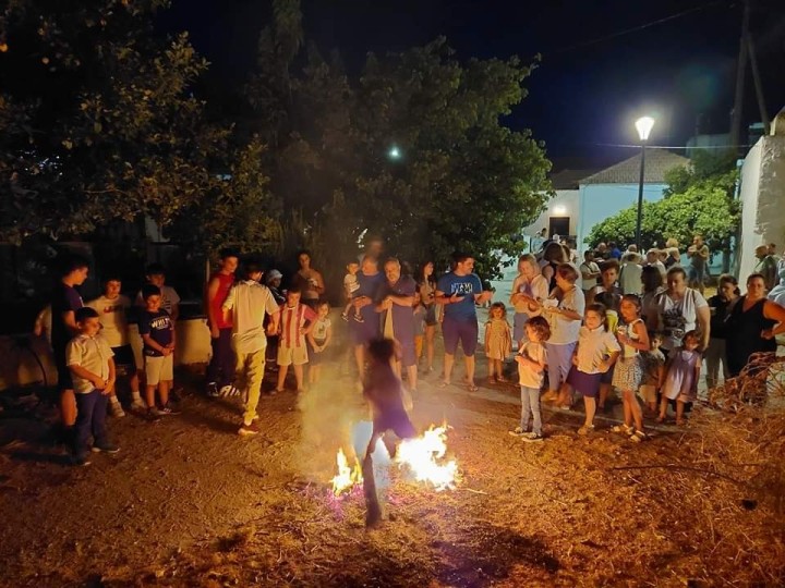 Ήθη και έθιμα πρωτομαγιάς! 6 - Σπίθες Ήθη και έθιμα πρωτομαγιάς! 5 - Σπίθες