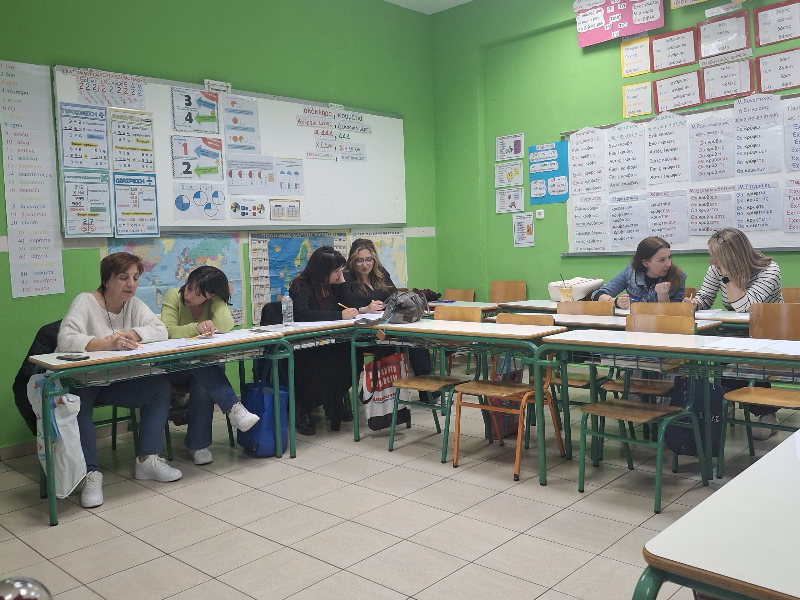 Σεμινάριο για εκπαιδευτικούς - νηπιαγωγούς & επαγγελματίες του παιδαγωγικού χώρου 9 - Σπίθες Σεμινάριο για εκπαιδευτικούς - νηπιαγωγούς & επαγγελματίες του παιδαγωγικού χώρου 8 - Σπίθες