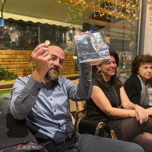 Η πρώτη κοπή πίτας για τις Σπίθες 13 - Σπίθες