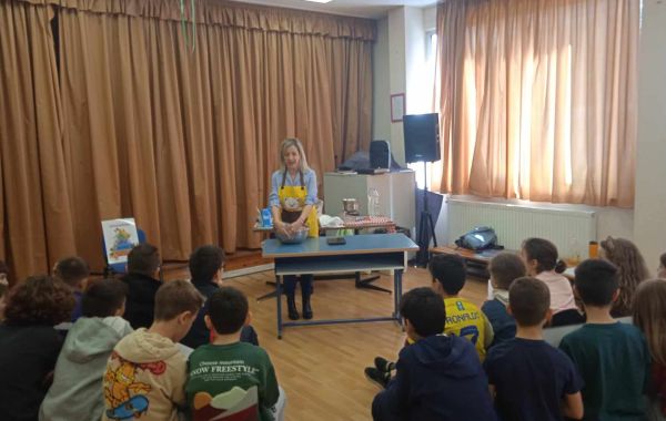 Gallery 373 - Σπίθες