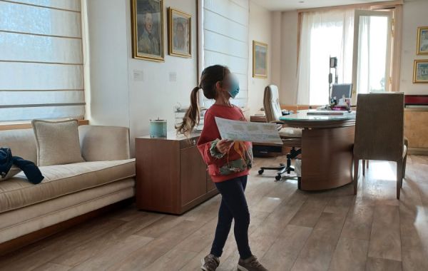 Gallery 405 - Σπίθες