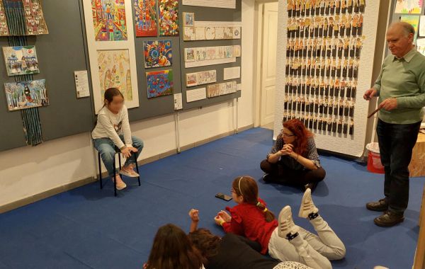 Gallery 355 - Σπίθες