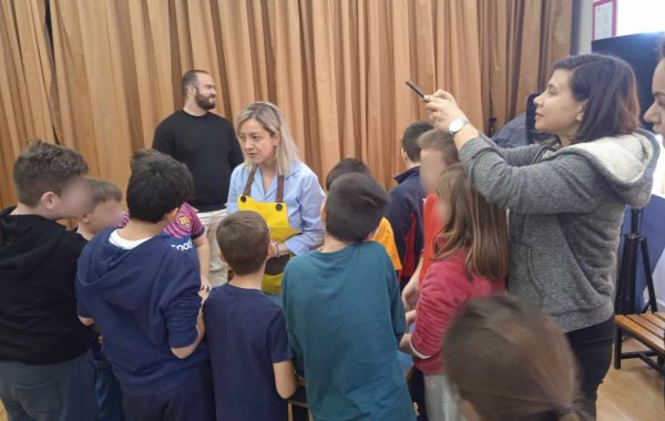 Gallery 381 - Σπίθες